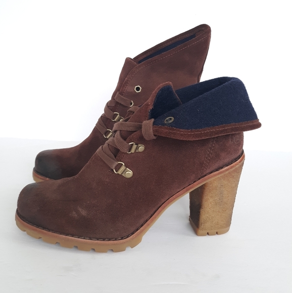 Ugg Calynda Leather Boots Ankle size 8 Brown - Picture 3 of 10